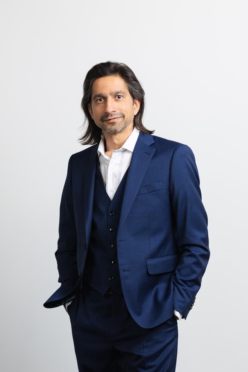 Omar - Candidate Portrait